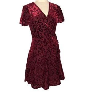 Francesca’s Collection Burgundy Dress size S